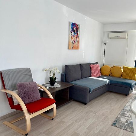 Fly Airport Residences & Therme-Self Check-In Otopeni Esterno foto