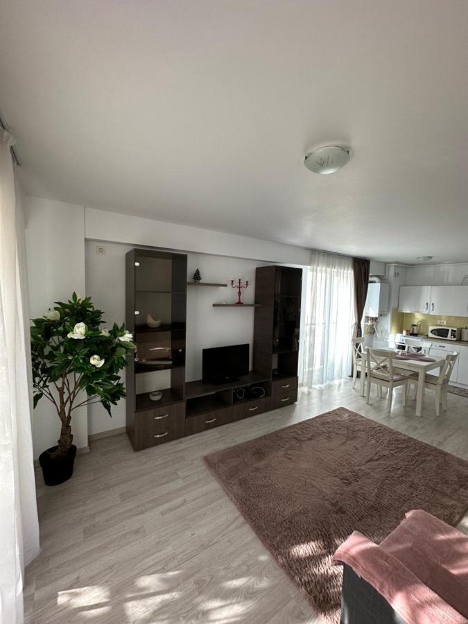 Fly Airport Residences & Therme-Self Check-In Otopeni Esterno foto