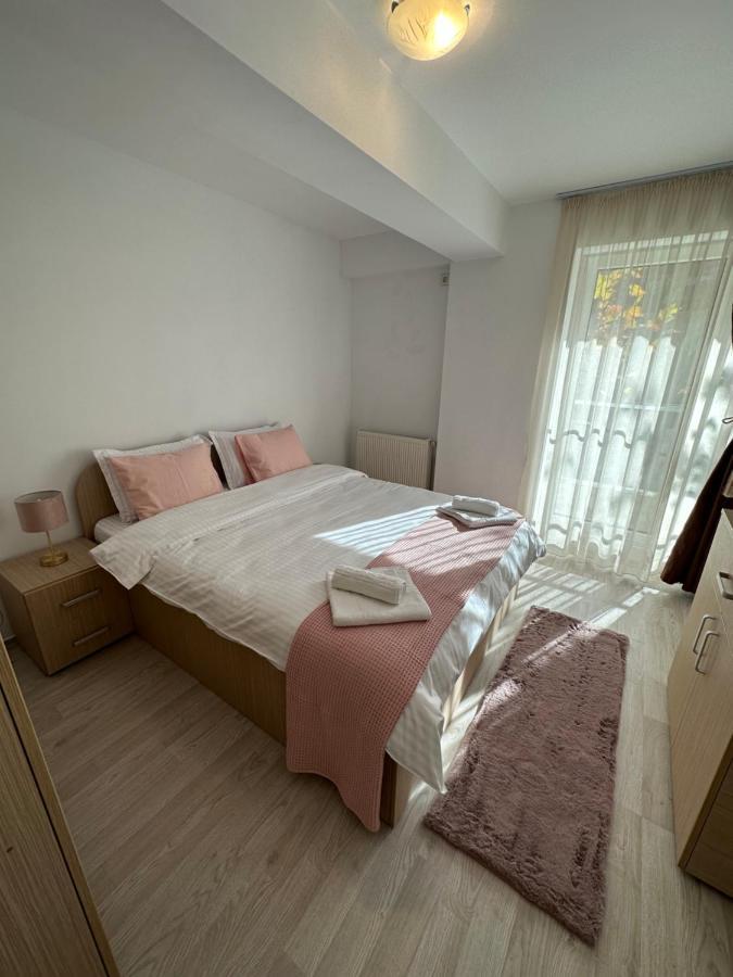 Fly Airport Residences & Therme-Self Check-In Otopeni Esterno foto