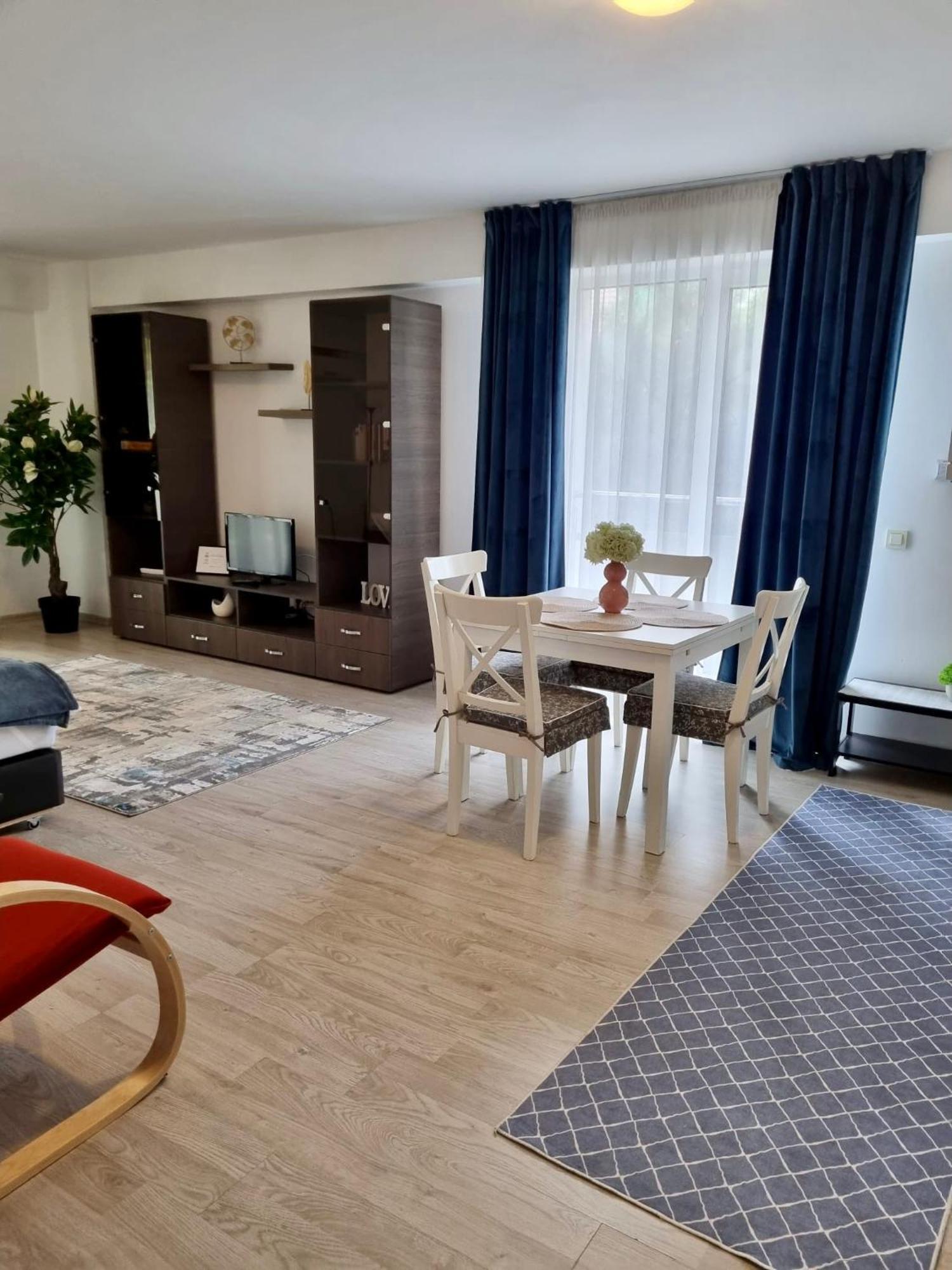 Fly Airport Residences & Therme-Self Check-In Otopeni Esterno foto