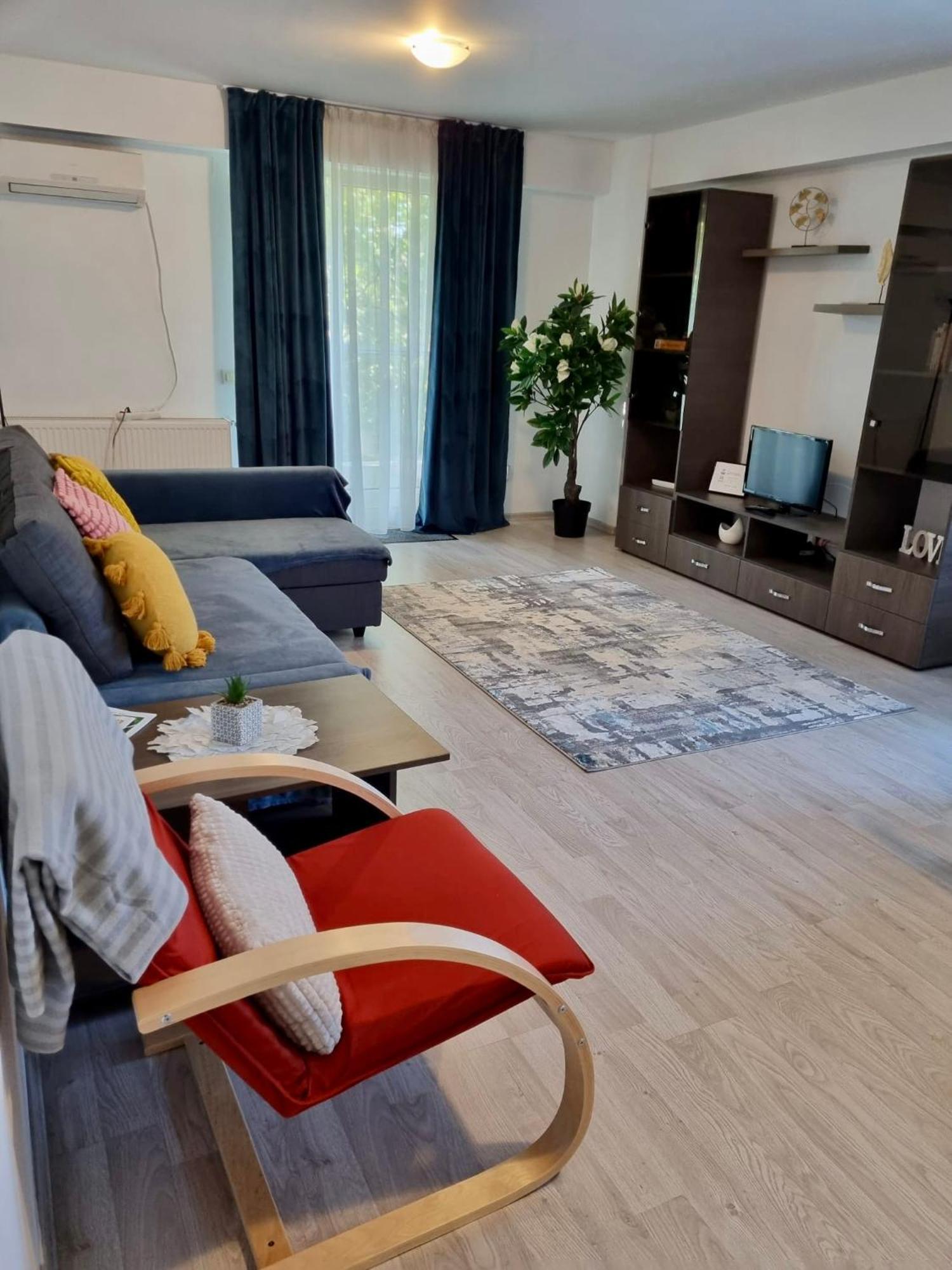Fly Airport Residences & Therme-Self Check-In Otopeni Esterno foto